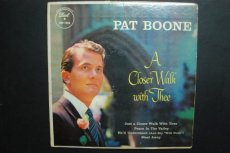 45B815 BOONE, PAT - A CLOSER WALK WITH THEE