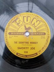 SMOKEY JOE - THE SIGNIFYING MONKEY